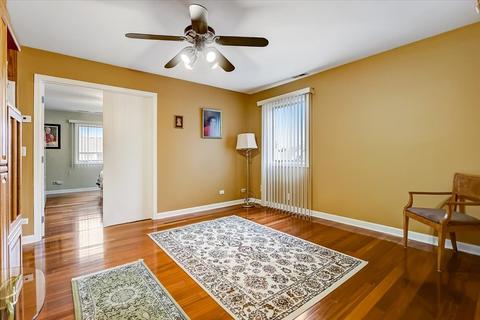 229 Iris Dr, Streamwood, IL 60107 photo 22