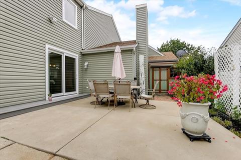 229 Iris Dr, Streamwood, IL 60107 photo 39