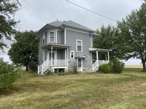4684 Perry Rd, Malta, IL 60150 photo 2