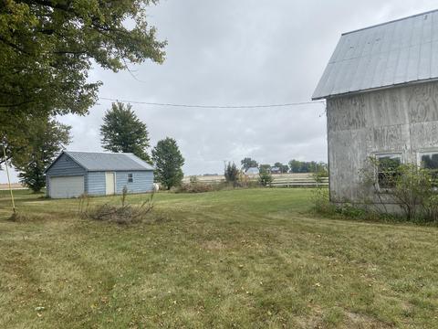4684 Perry Rd, Malta, IL 60150 photo 4