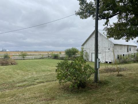 4684 Perry Rd, Malta, IL 60150 photo 32