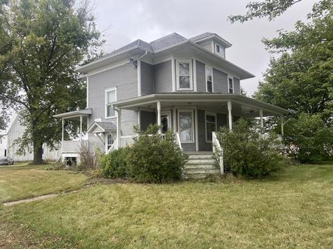 4684 Perry Rd, Malta, IL 60150 photo 1