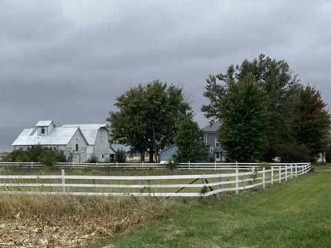 4684 Perry Rd, Malta, IL 60150 photo 36