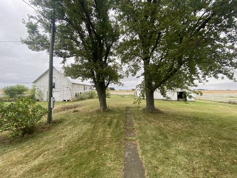 4684 Perry Rd, Malta, IL 60150 photo 31