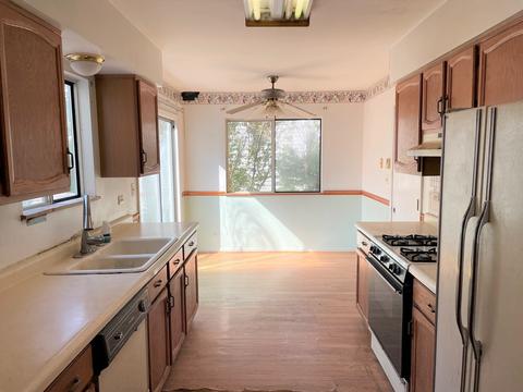 1332 Longford Cir, Elgin, IL 60120 photo 5