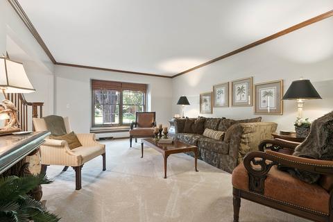 799 E Gartner Rd, Naperville, IL 60540 photo 6