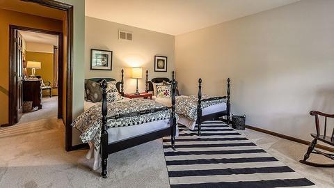 799 E Gartner Rd, Naperville, IL 60540 photo 32