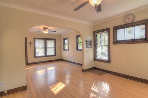 208 N Oak Ave, Bartlett, IL 60103 photo 9