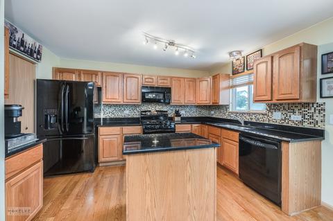 2205 Cedar Ridge Dr, Plainfield, IL 60586 photo 9