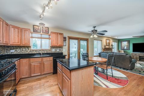 2205 Cedar Ridge Dr, Plainfield, IL 60586 photo 11