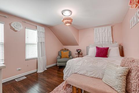 1596 E Algonquin Rd, Des Plaines, IL 60016 photo 12