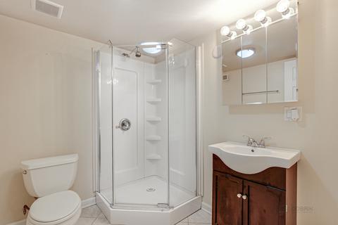 1596 E Algonquin Rd, Des Plaines, IL 60016 photo 16