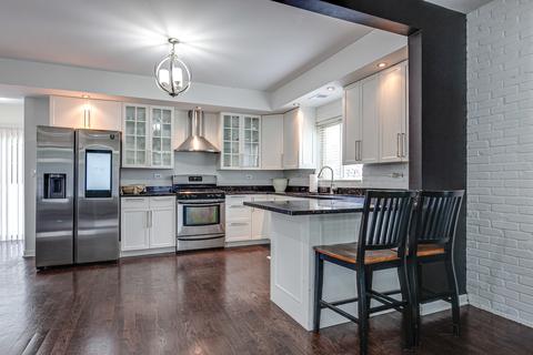 1596 E Algonquin Rd, Des Plaines, IL 60016 photo 6