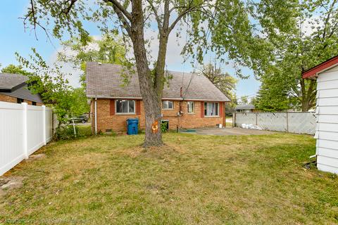 7023 Birch St, Bridgeview, IL 60455 photo 4