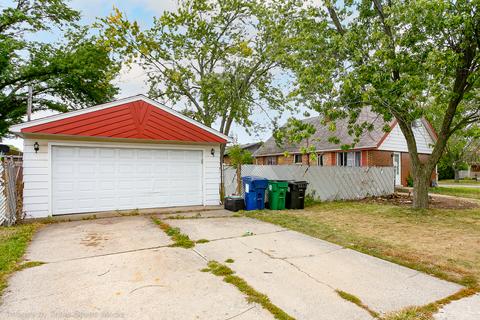 7023 Birch St, Bridgeview, IL 60455 photo 6