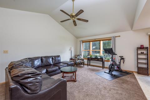 304 Park Ln, Ingleside, IL 60041 photo 4