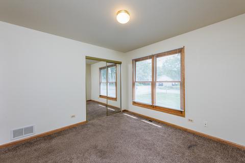 304 Park Ln, Ingleside, IL 60041 photo 15