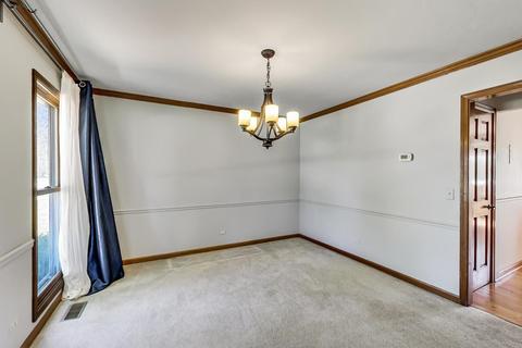 230 Gingerbrook Ln, Bartlett, IL 60103 photo 5
