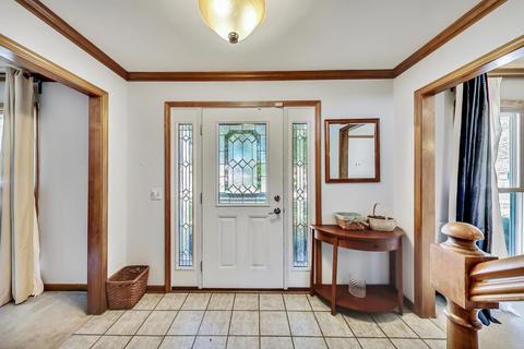230 Gingerbrook Ln, Bartlett, IL 60103 photo 3