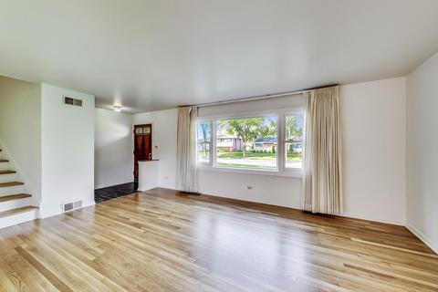 139 Michael Mnr, Glenview, IL 60025 photo 6