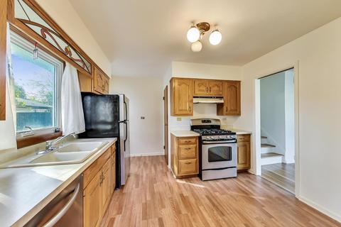 139 Michael Mnr, Glenview, IL 60025 photo 11