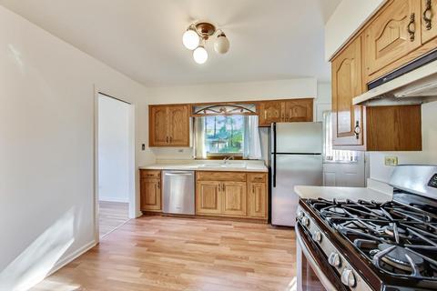 139 Michael Mnr, Glenview, IL 60025 photo 12
