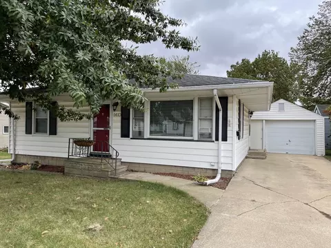 1410 Prospect Ave, Peru, IL 61354 photo 1