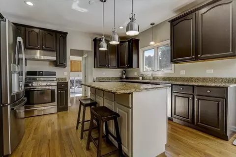 2061 Tunbridge Trl, Algonquin, IL 60102 photo 5