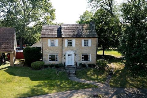 1194 S Elm Ave, Kankakee, IL 60901 photo 2