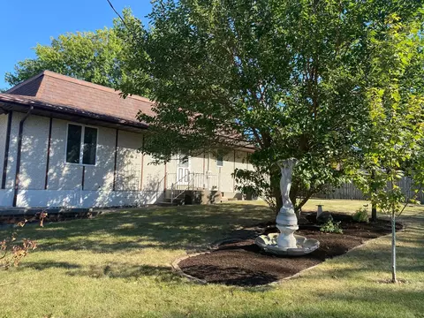 1420 West St, Peru, IL 61354 photo 3