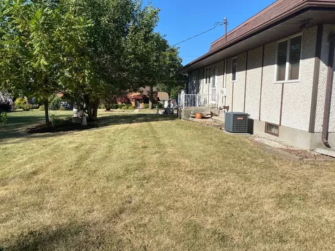 1420 West St, Peru, IL 61354 photo 6