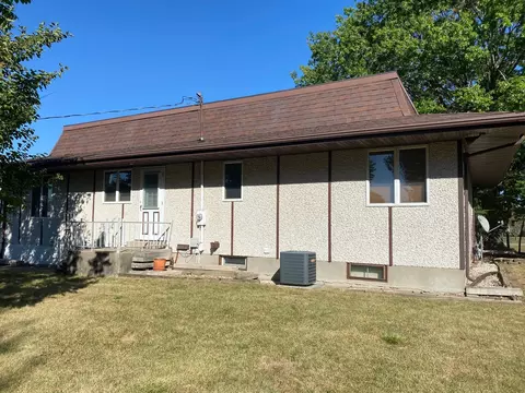 1420 West St, Peru, IL 61354 photo 5