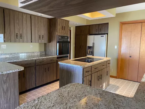 1420 West St, Peru, IL 61354 photo 13
