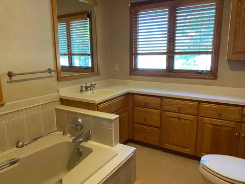 1420 West St, Peru, IL 61354 photo 18
