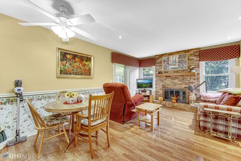 2030 W Alder Dr, Hoffman Estates, IL 60192 photo 8