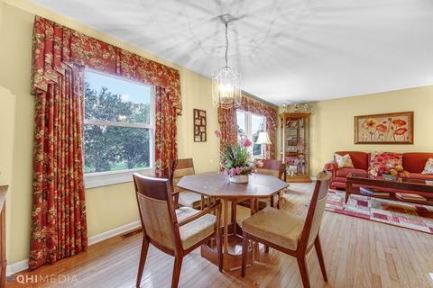 2030 W Alder Dr, Hoffman Estates, IL 60192 photo 10