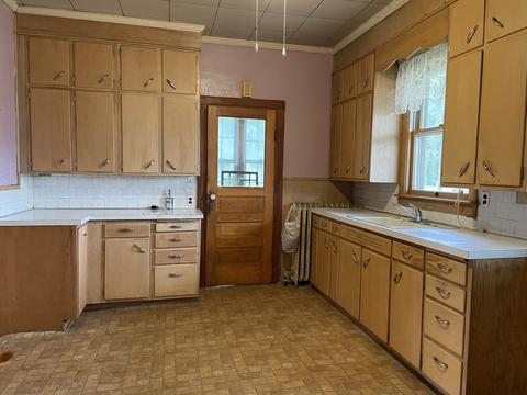 204 S Center St, Buda, IL 61314 photo 24