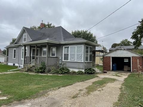 204 S Center St, Buda, IL 61314 photo 4