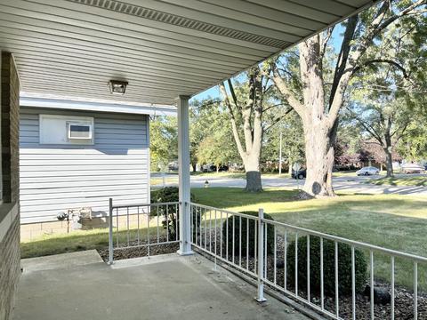 1717 S 4th Ave, Kankakee, IL 60901 photo 2