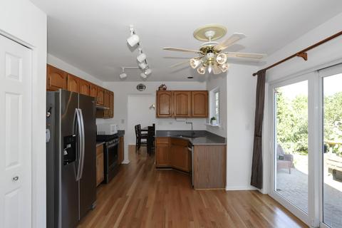 1380 Branden Ln, Bartlett, IL 60103 photo 6