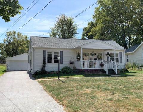 527 E High St, Morrison, IL 61270 photo 1