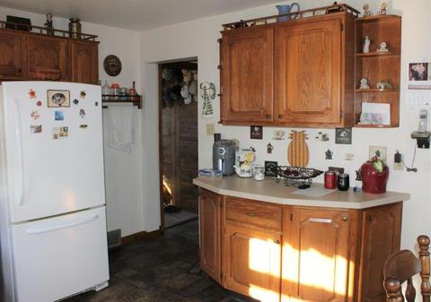 527 E High St, Morrison, IL 61270 photo 6