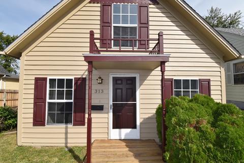 313 E State St, Geneva, IL 60134 photo 4