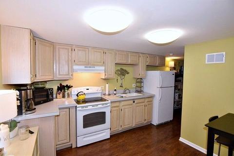 313 E State St, Geneva, IL 60134 photo 9