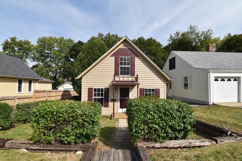 313 E State St, Geneva, IL 60134 photo 2