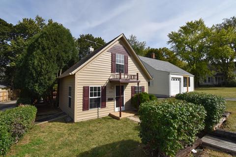 313 E State St, Geneva, IL 60134 photo 3