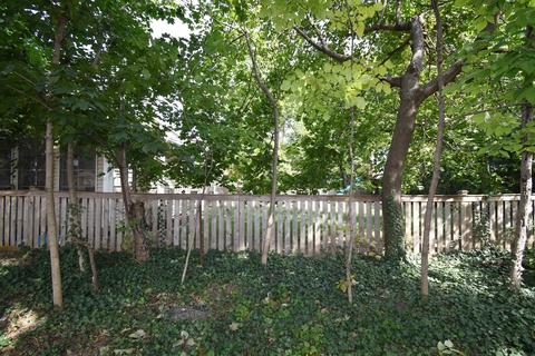 313 E State St, Geneva, IL 60134 photo 29
