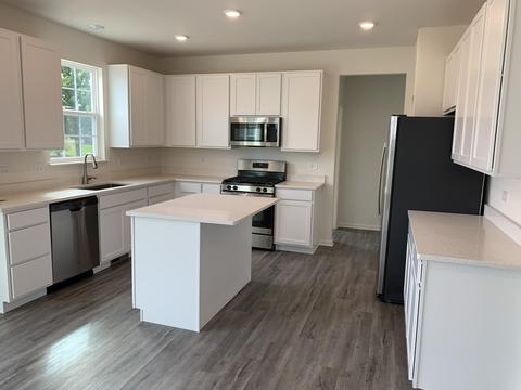 111 Farmstead Ct, Mchenry, IL 60050 photo 7
