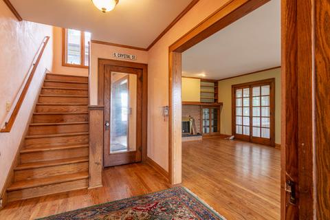 4 S Crystal St, Elgin, IL 60123 photo 3