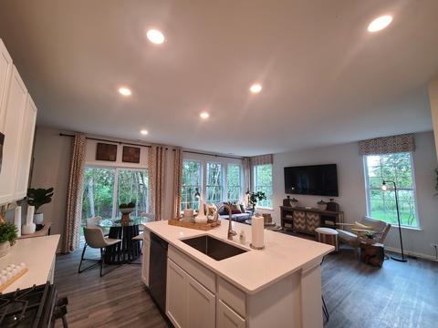 1214 Draper Rd, Mchenry, IL 60050 photo 9